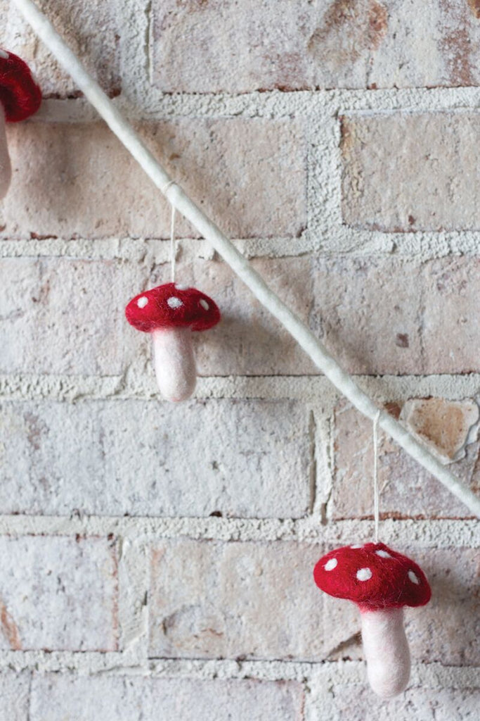 Nita Mushroom Garland