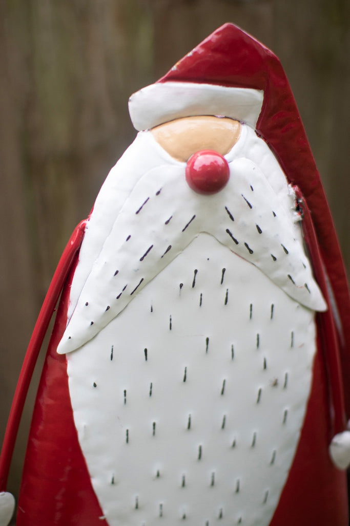 Set/2 Painted Metal Santa Yard Art