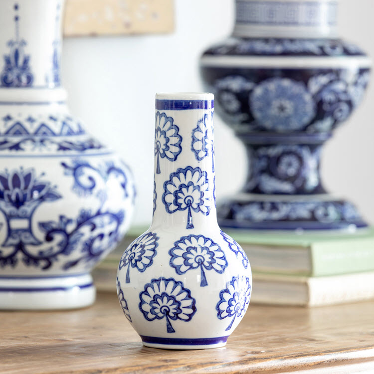 Chinoiserie Porcelain Bud Vase Set/2