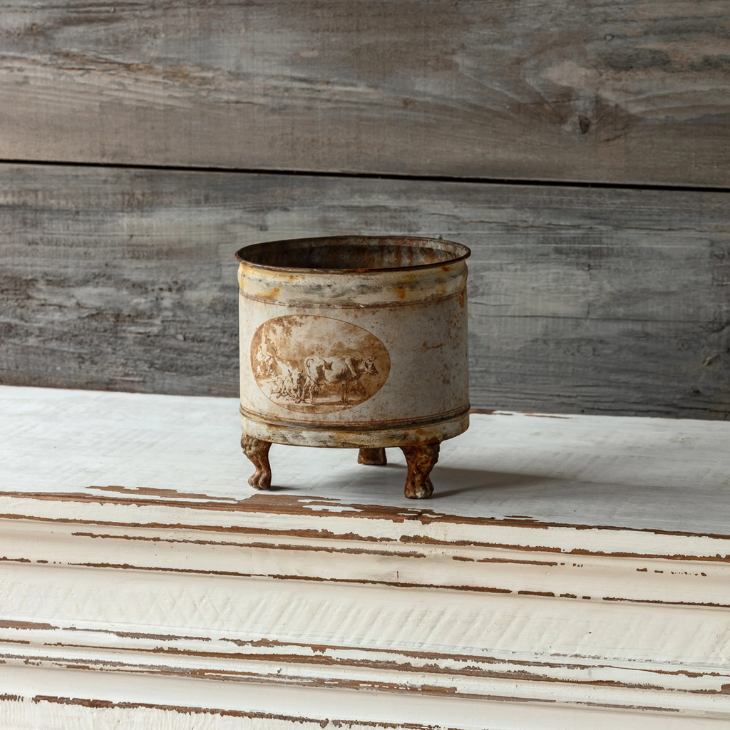 Burnished Pastoral Round Tole Container