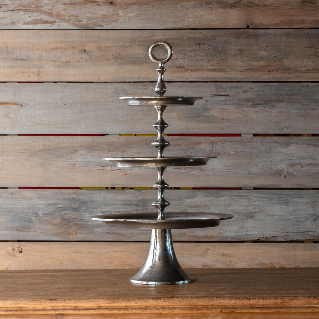 Grand Hotel Tiered Display