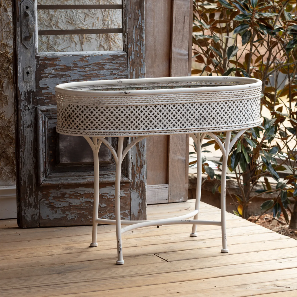 Highlands Planter with Liner