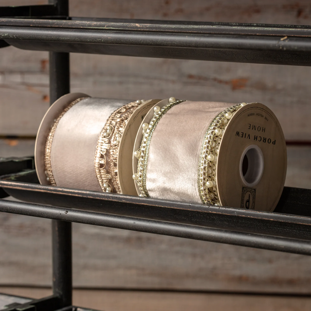 Ribbon Display Island