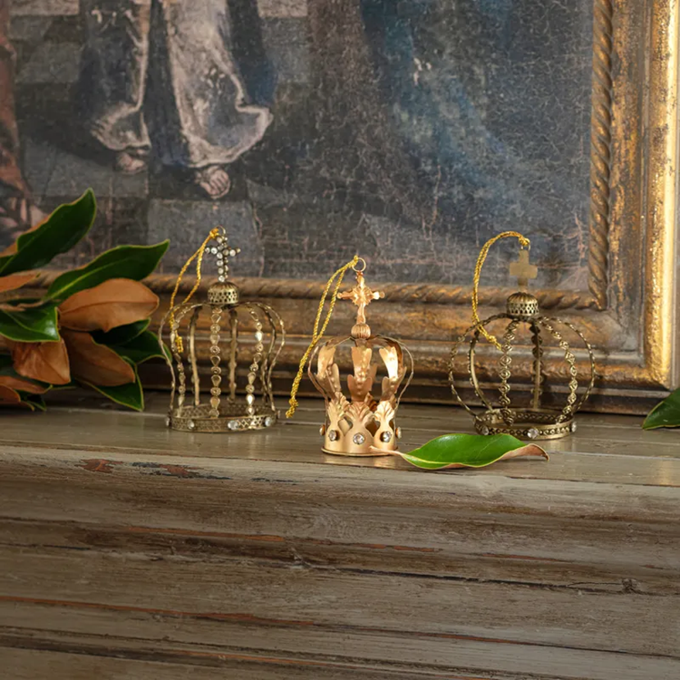 Prince's Crowns Ornaments Box/36