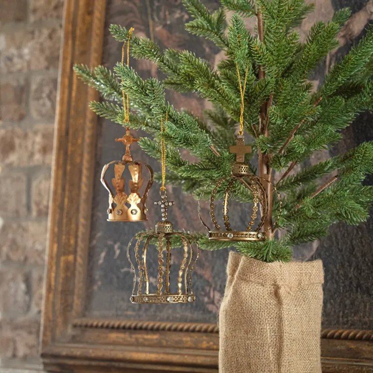 Prince's Crowns Ornaments Box/36