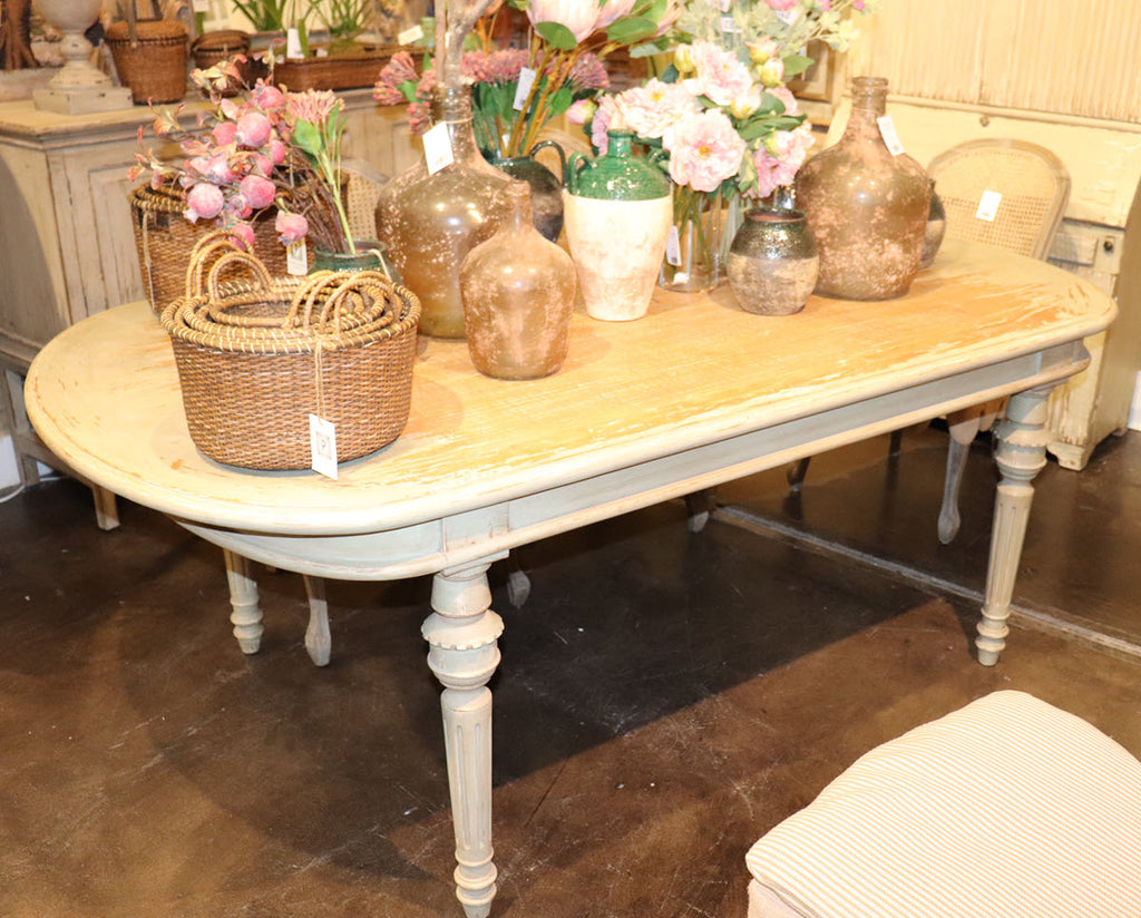 Bleu Maison Table