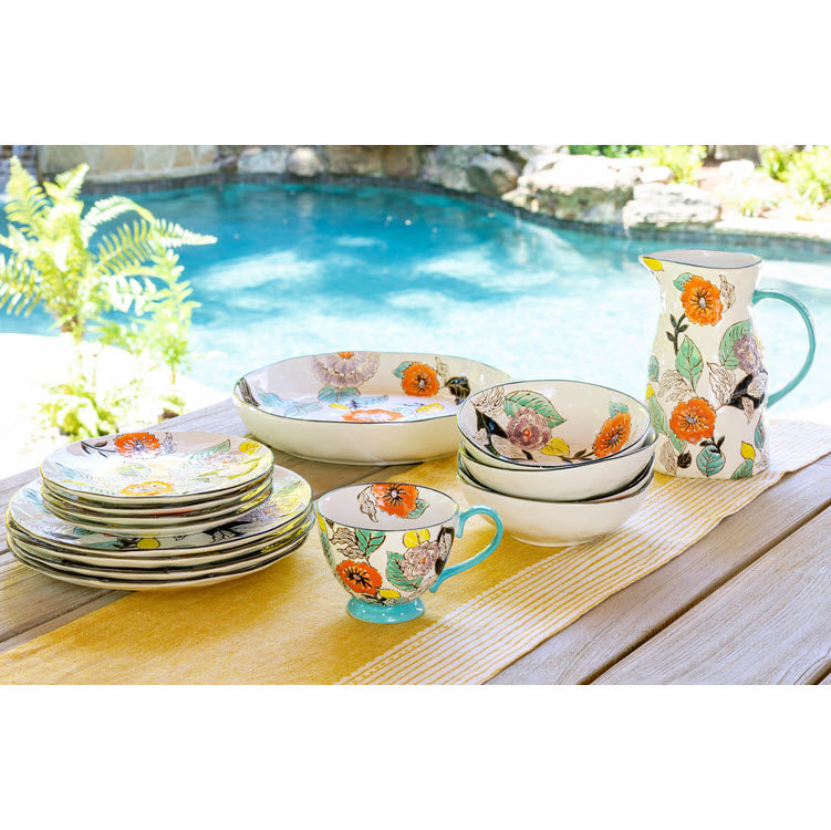 Serving ware sets new arrivals